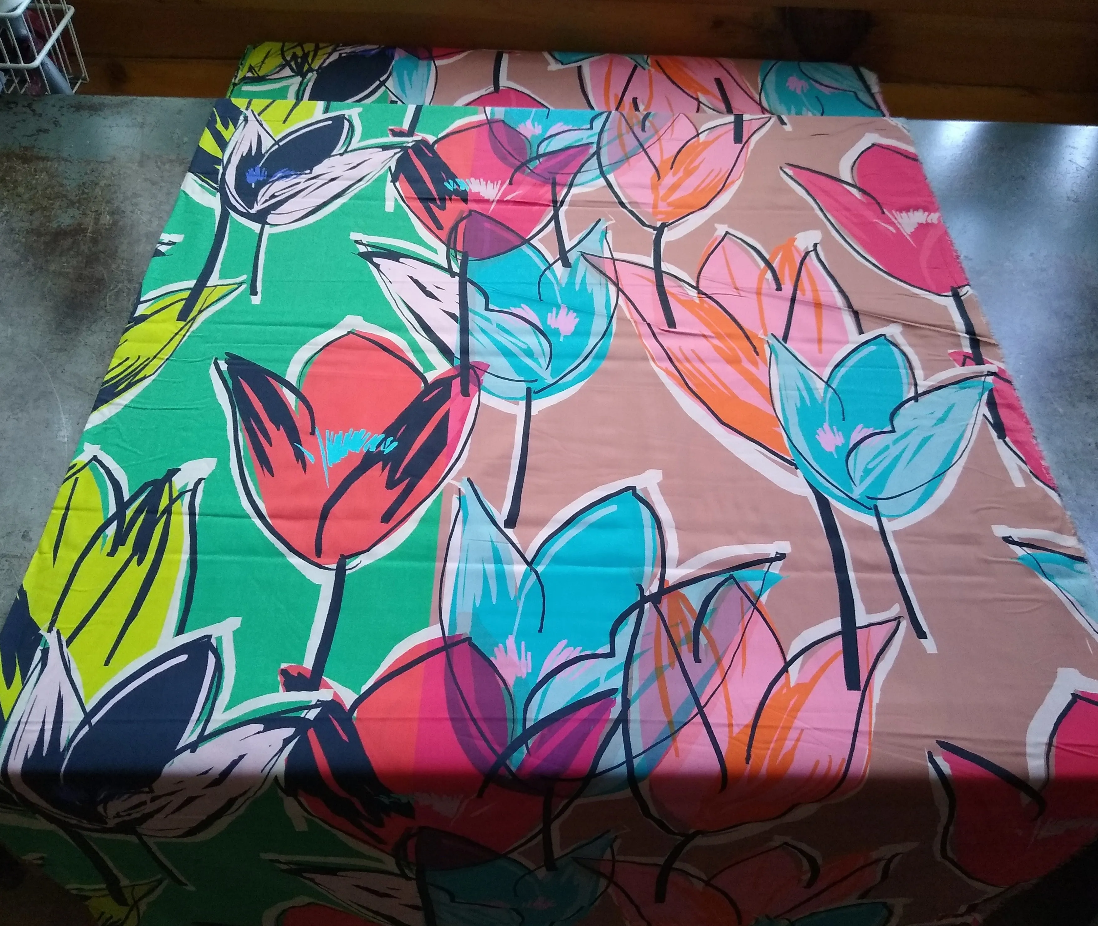 Cotton Lawn / Tulip Titan