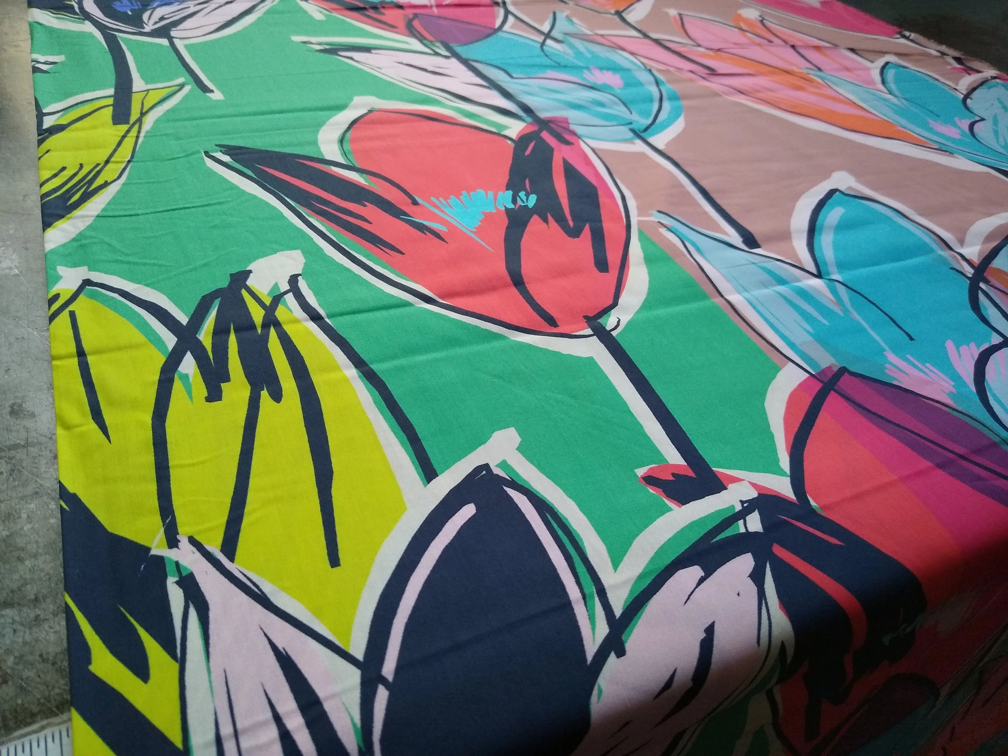 Cotton Lawn / Tulip Titan